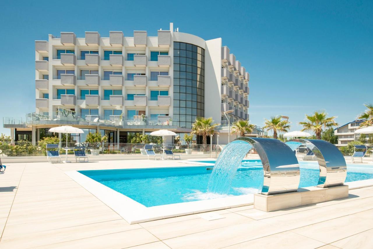 Hotel Residence Imperial Misano Adriatico Exterior photo