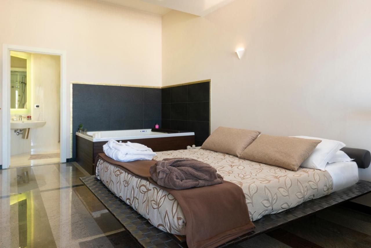 Hotel Residence Imperial Misano Adriatico Exterior photo