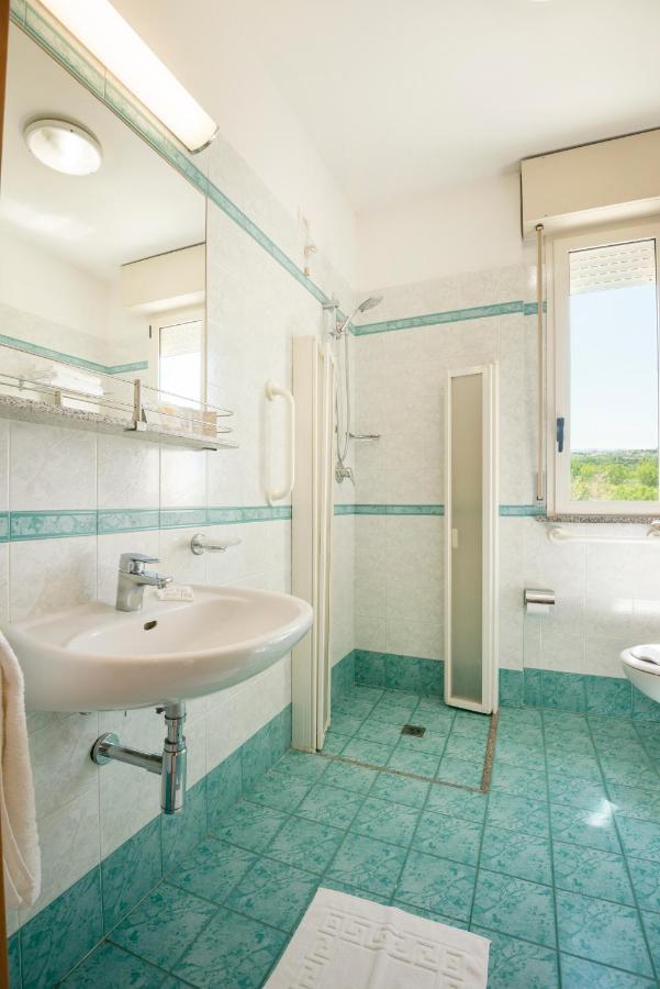 Hotel Residence Imperial Misano Adriatico Exterior photo