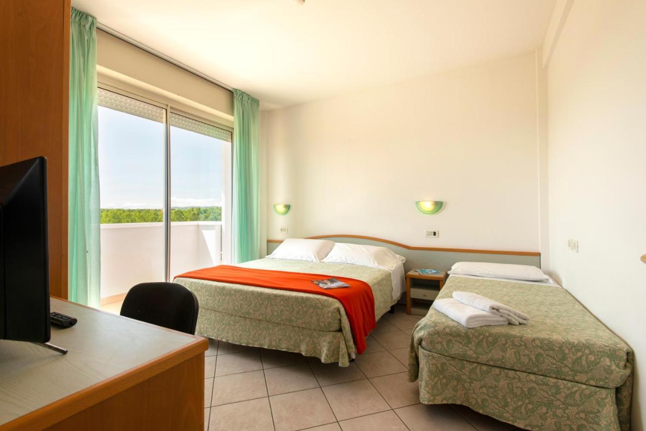 Hotel Residence Imperial Misano Adriatico Exterior photo