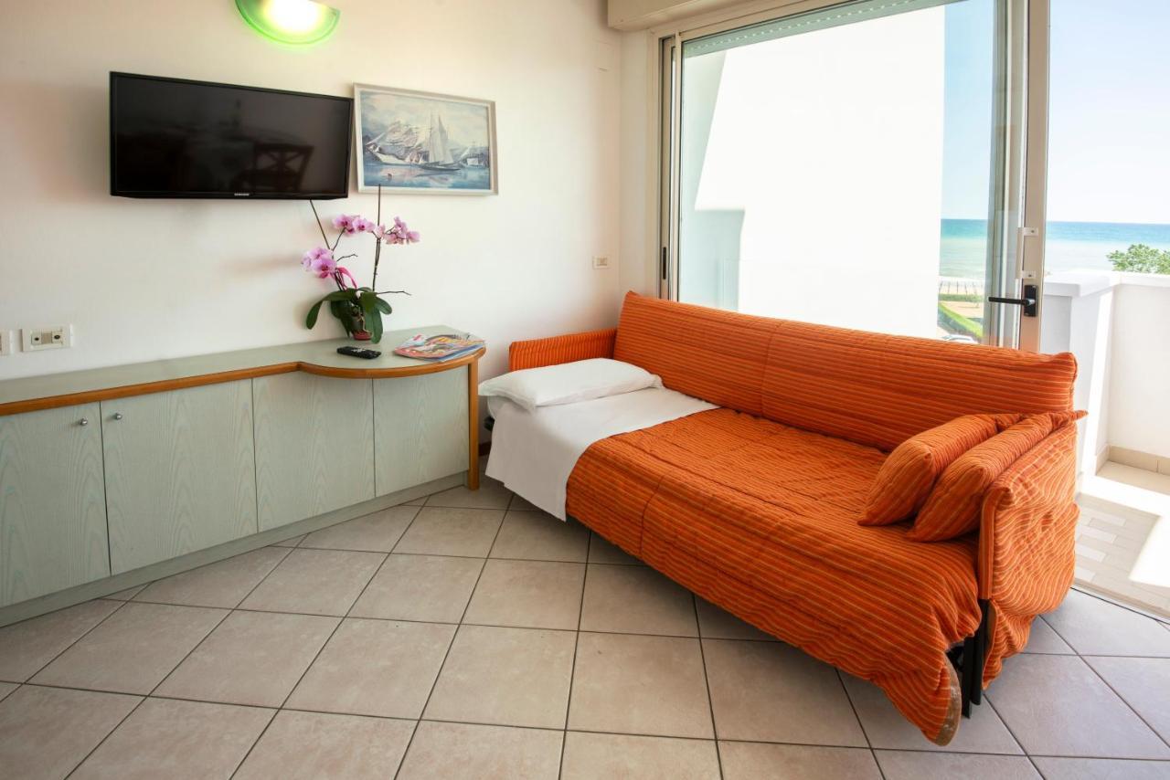 Hotel Residence Imperial Misano Adriatico Exterior photo